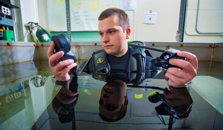 diver in crese lab tank. 